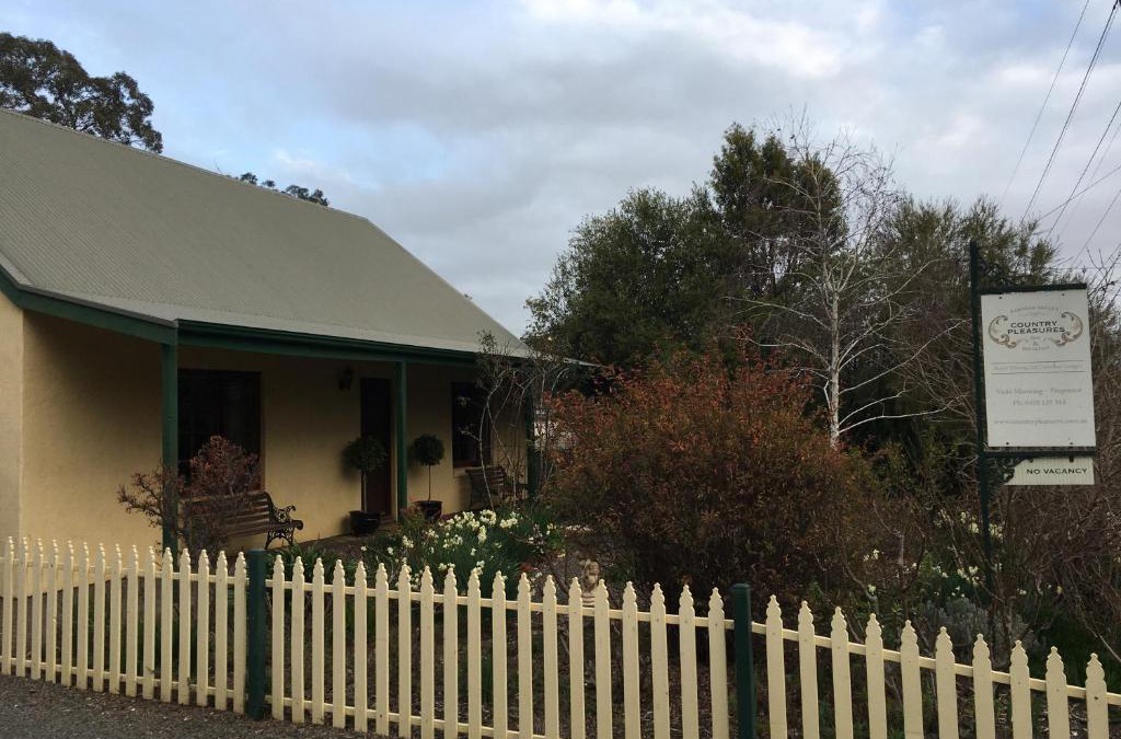Angaston Bed & Breakfast | Country Pleasures Bed and Breakfast