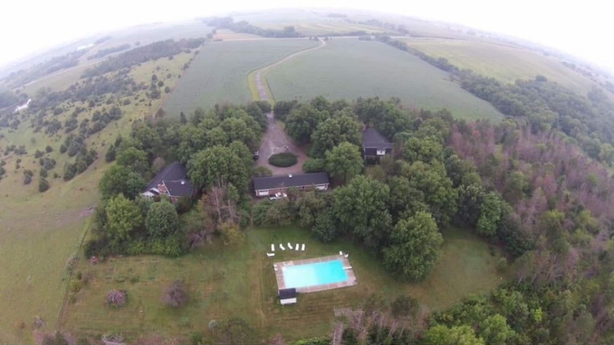 Saunders County House | Country Quiet, Lincoln Close