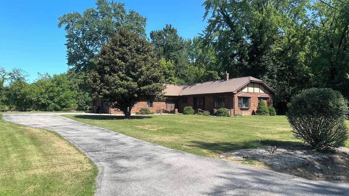 Sullivan House | Country Rental