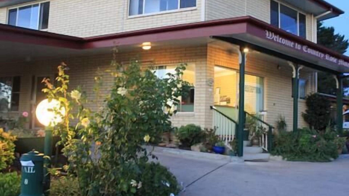 Warwick Hotel | Country Rose Motel Warwick