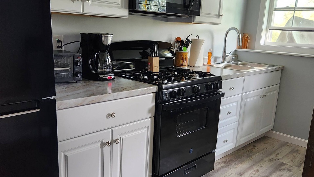 Lyndonville Apartment | Country setting close to town