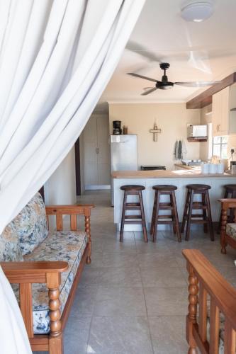 Lows Creek Apartment | Country Side Cottage @ Low's Creek