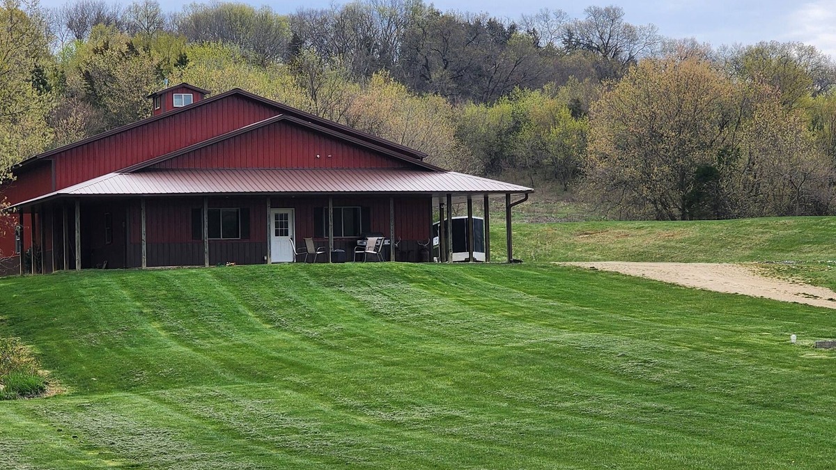 North Freedom House | Country Sportsmans Paradise! Grill, Firepit & AC - Devil's Lake and Dells area!