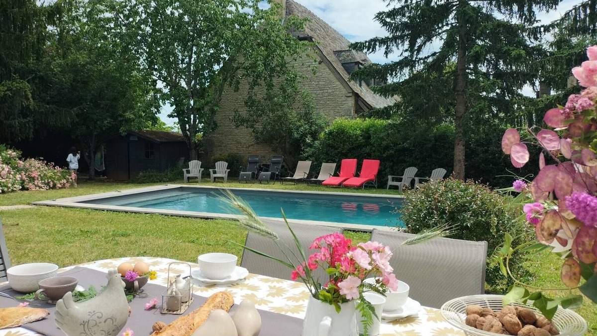 Gignac House | Country stone house with private pool and air conditioning