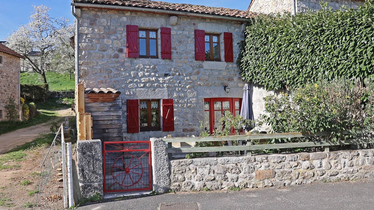 Le Malzieu-Forain House | Country-style house close to shops