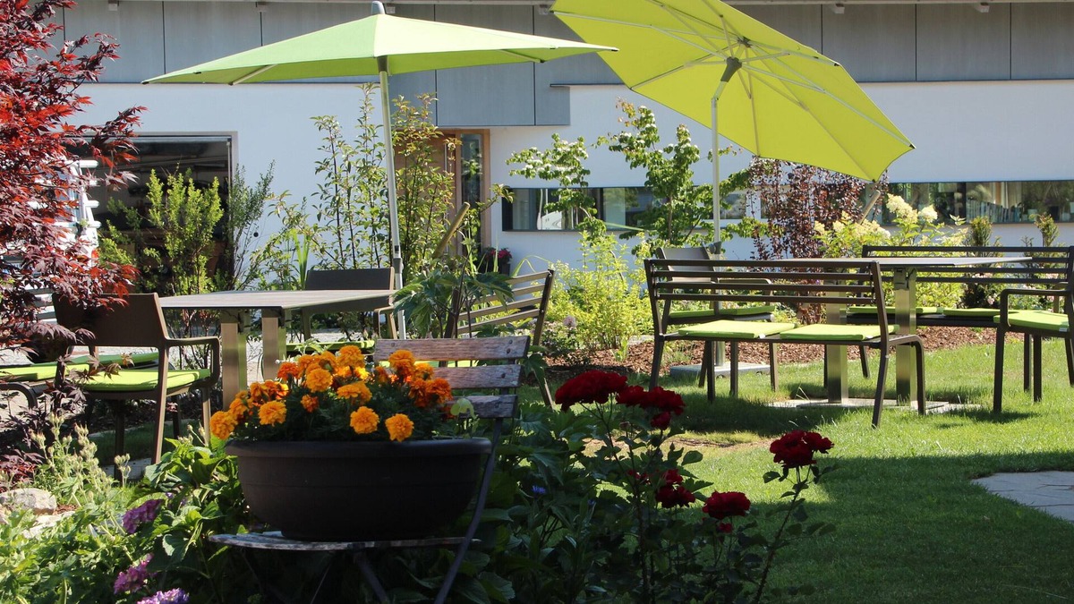 Argenbuhl Apartment | Country-style holiday apartment (sauna, table football, darts, billiards)