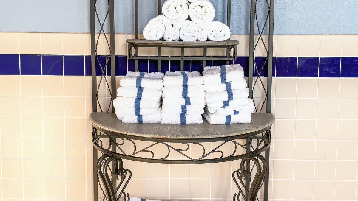 Preston Hotel | Country Trails Inn & Suites