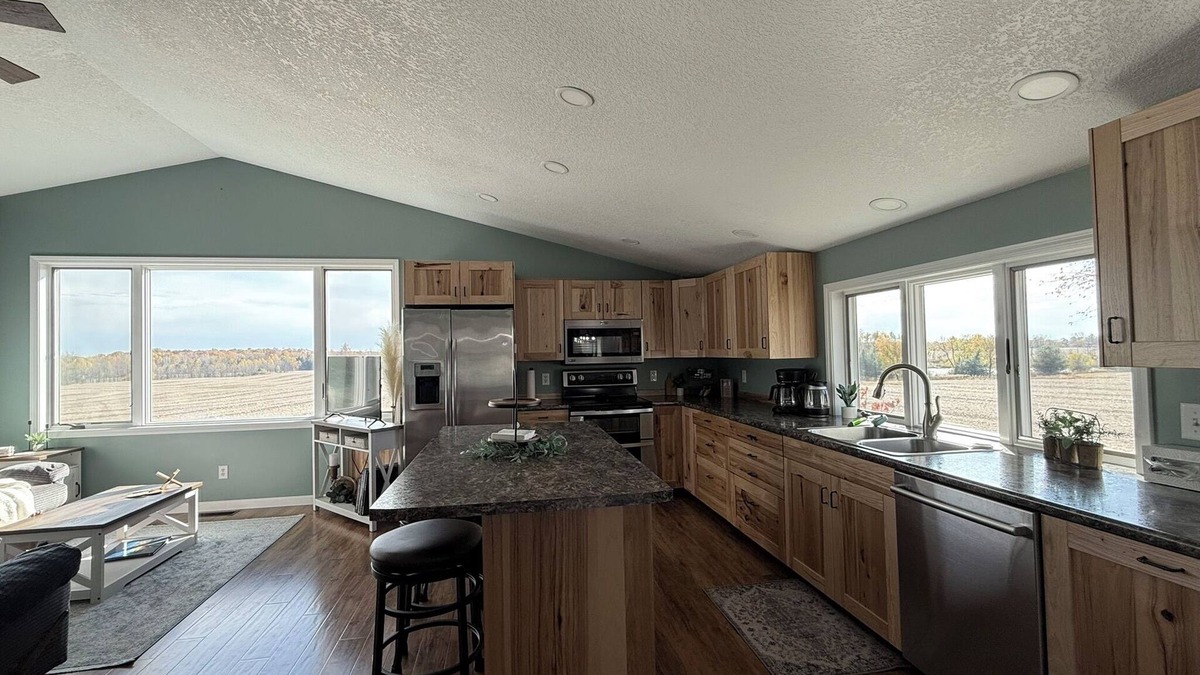Liberty Mills House | Country View Retreat - 3 bedroom, Private family-friendly home