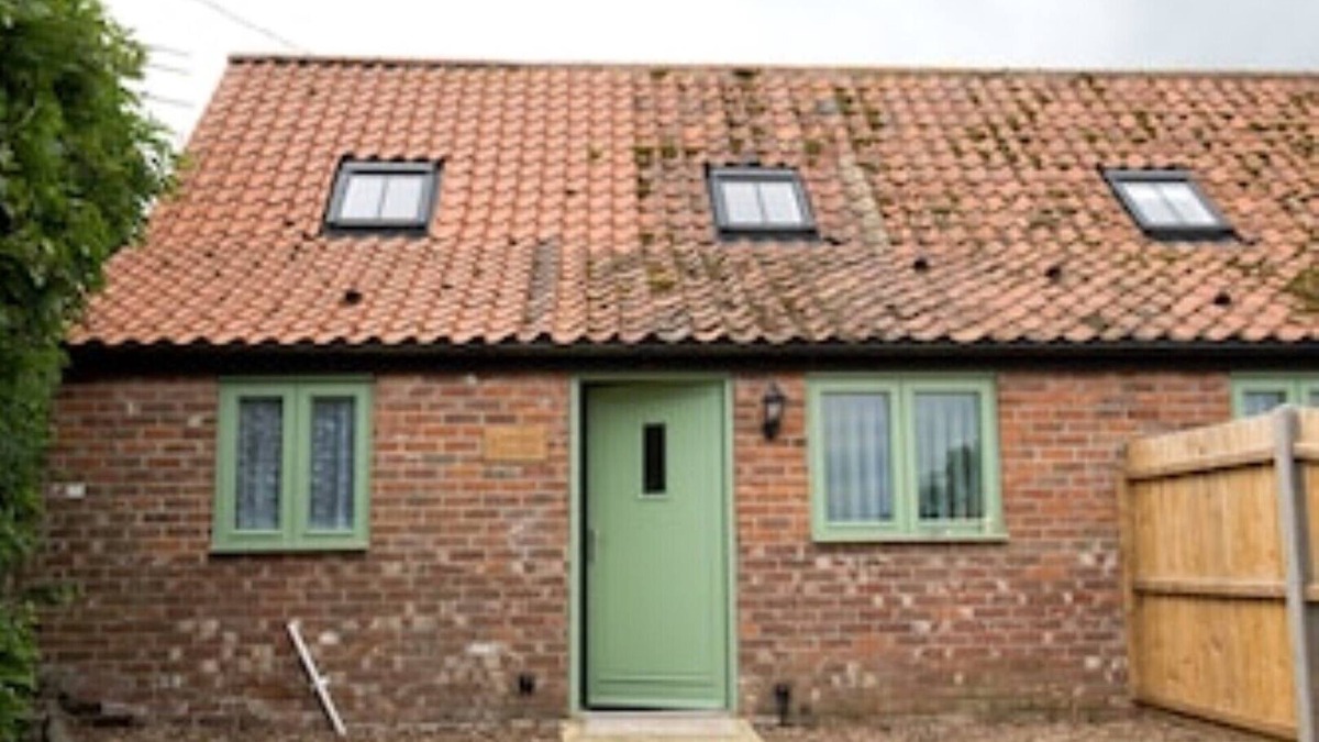 Hopton House | Country Views peaceful location in superb setting close to the Norfolk Broads