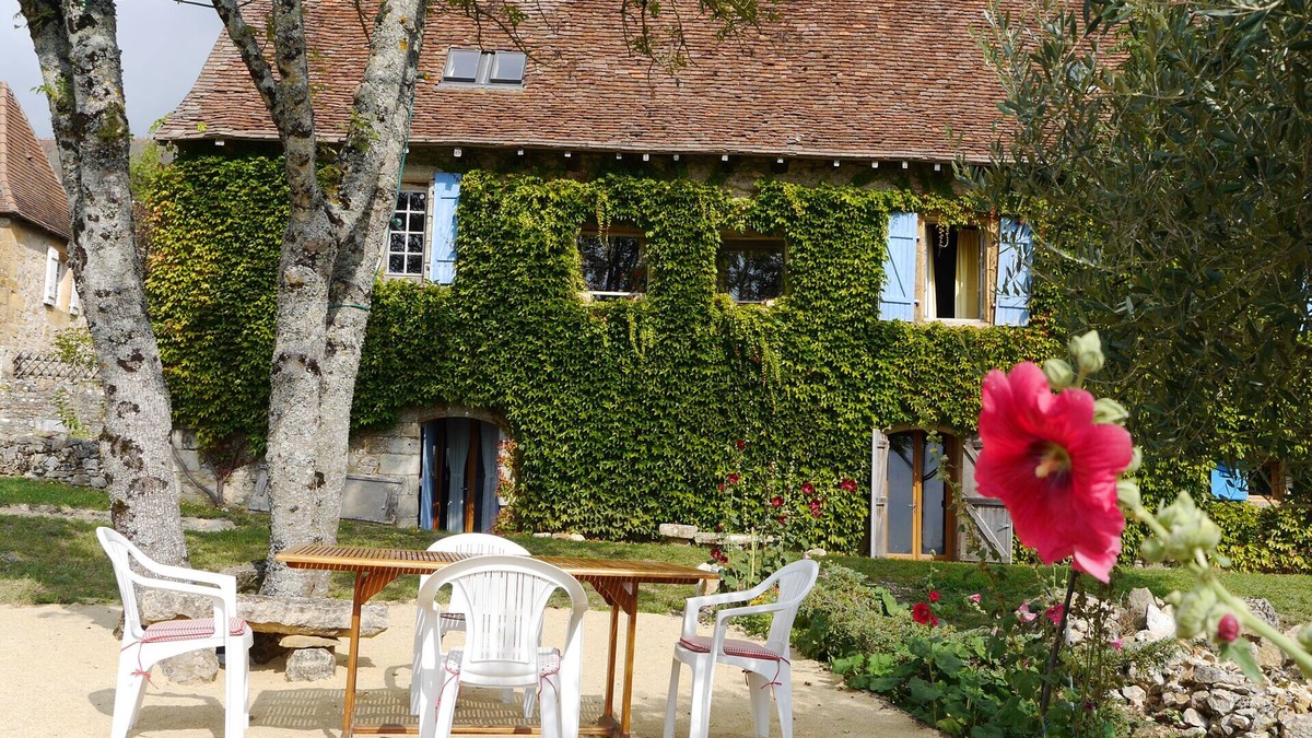 Azerat House | Countryhouse 16th Century, surprising space, fantastic unspoilt views
