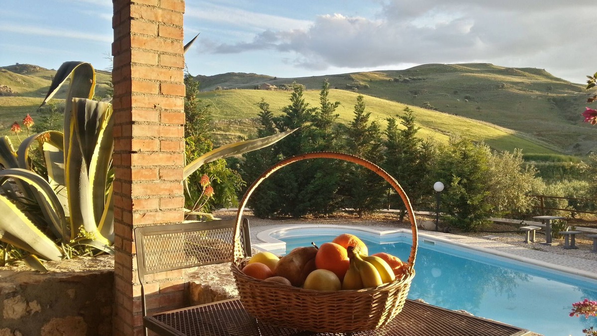 Centuripe House | Countryhouse "San Todaro" with Swimming Pool