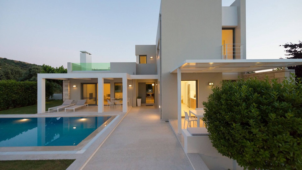 Monopari Villa | Countryside charm Villa-Gonia: Eco-Friendly Modern Retreat, 8km from City