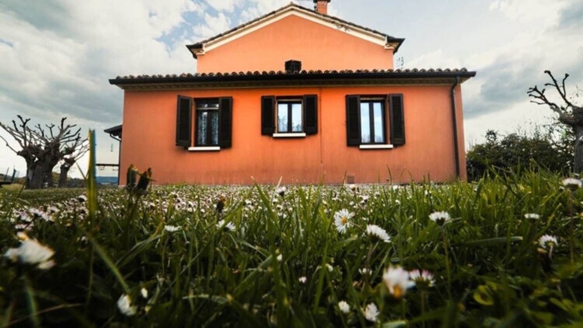 Urbania Apartment | Countryside Comfort in Urbania