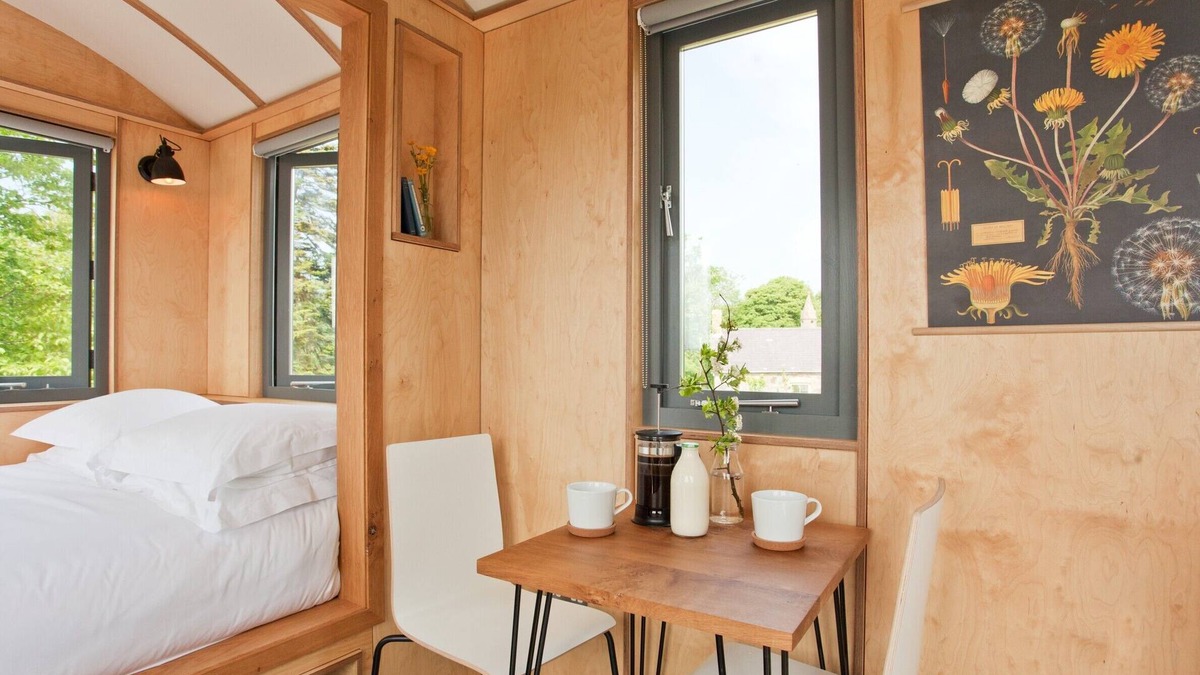 Moylegrove Cabin | Countryside escapism at it’s best on the Pembrokeshire Coast