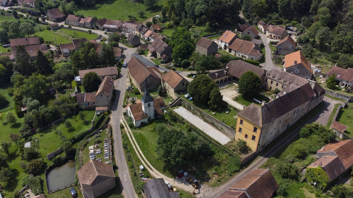 Sainte-Colombe-en-Auxois Other | Countryside Haven in Historic & Gastronomic Burgundy