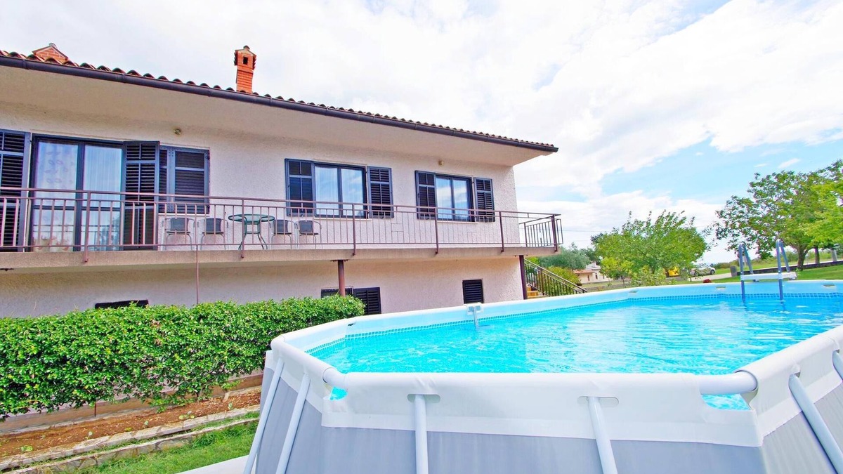 Sajini Apartment | Countryside holiday apartment with 3 bedrooms on peaceful location
