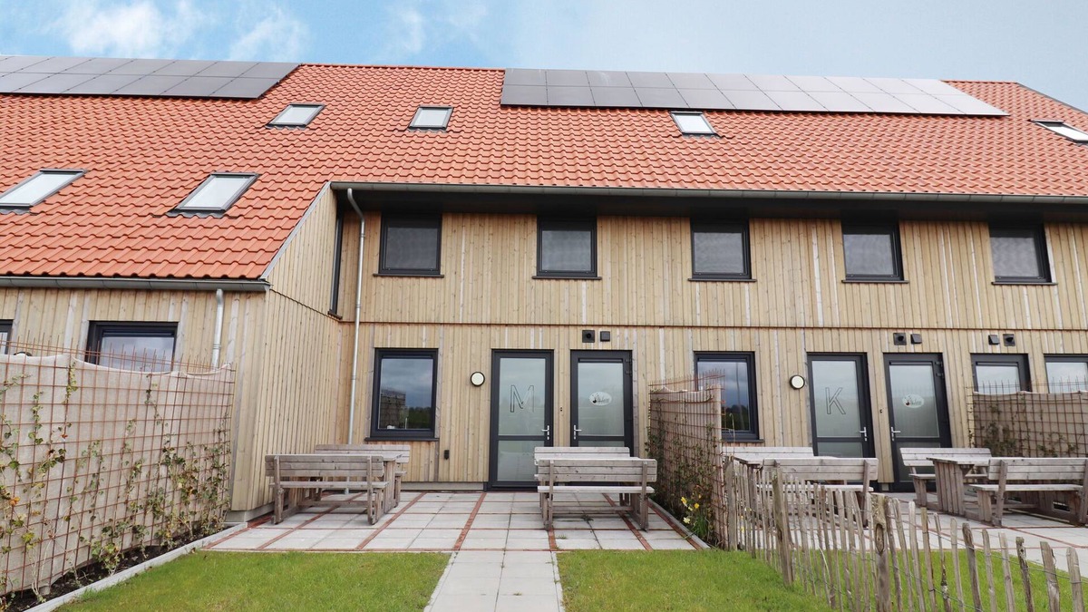 Leons House | Countryside Home in Leons