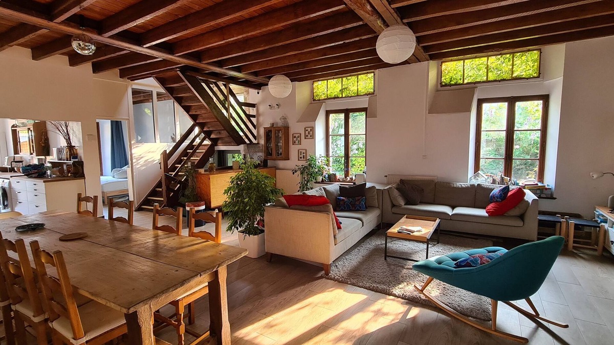 Chacrise Cottage | Countryside house with river at the end of the garden