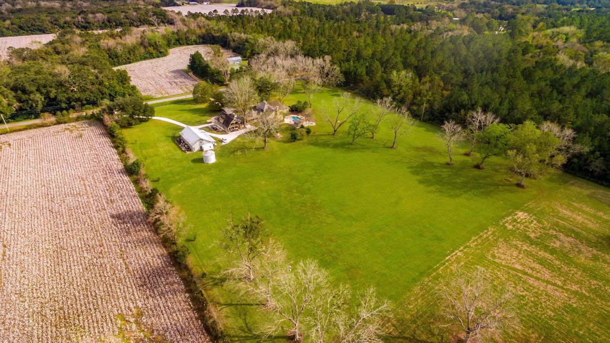 Fairhope House | Countryside Loft. Fairhope. 17 acres. 15min-downtown F'hope. 35min-Gulf