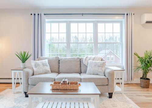 Gorham Apartment | Countryside Oasis Charming 1BR Farmhouse Getaway