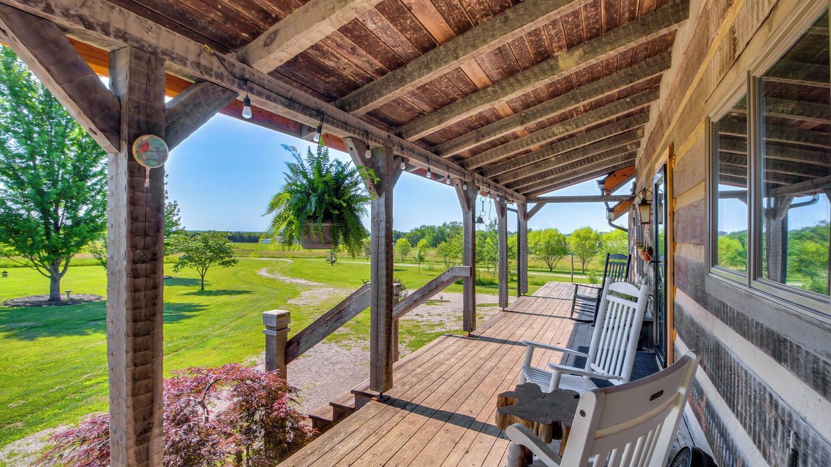Centerville Apartment | Countryside Vacation Rental in Paola!