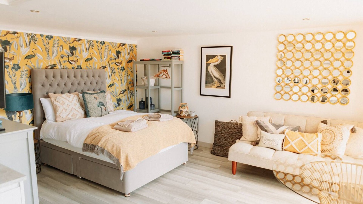 Sittingbourne Apartment | Countryside view-Private Bathroom - Cherry Villa