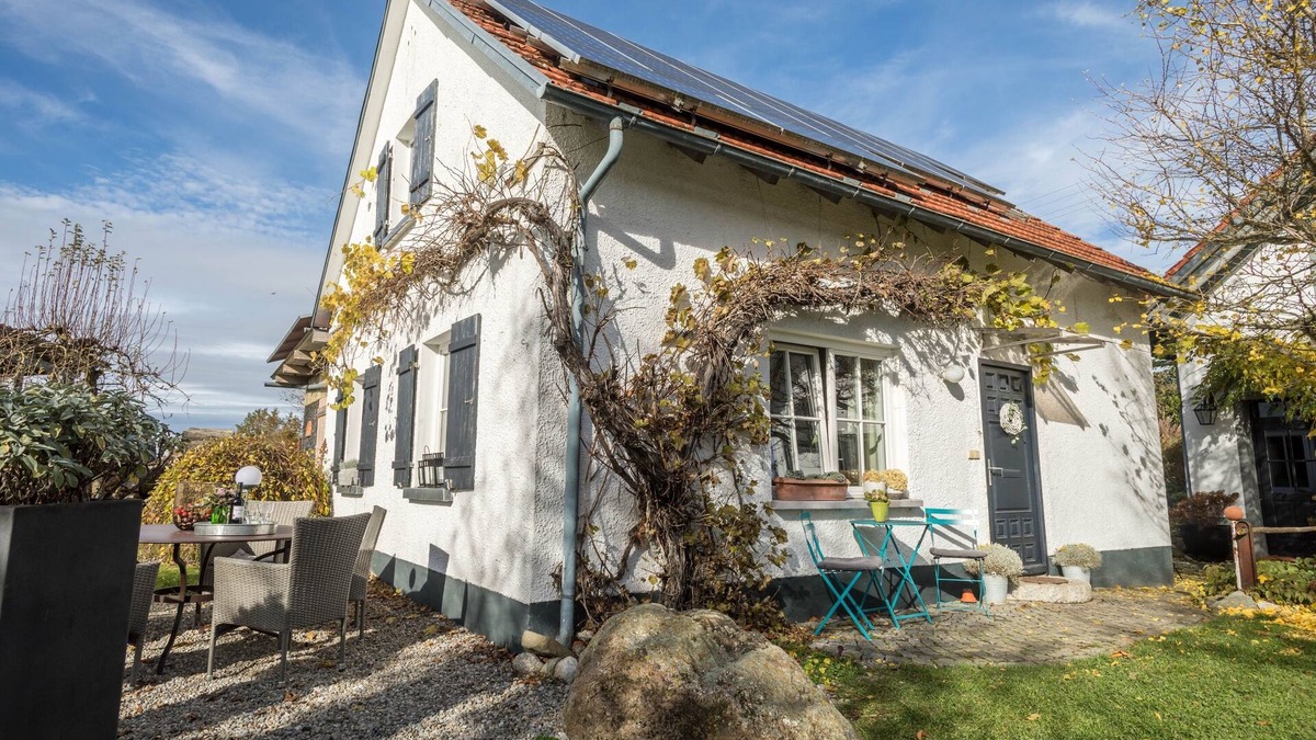 Karsee House | County Home “Landlust-Karsee” in Rural Area with Mountain View & Garden