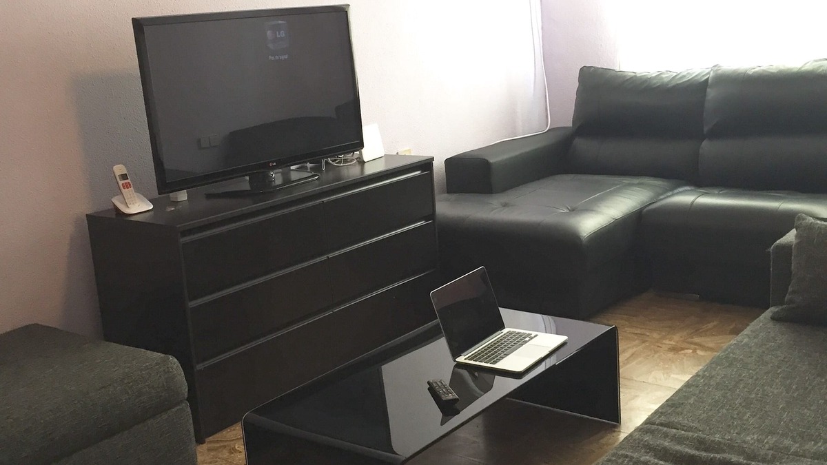 Pla del Bon Repos Apartment | Couple or Family friendly
