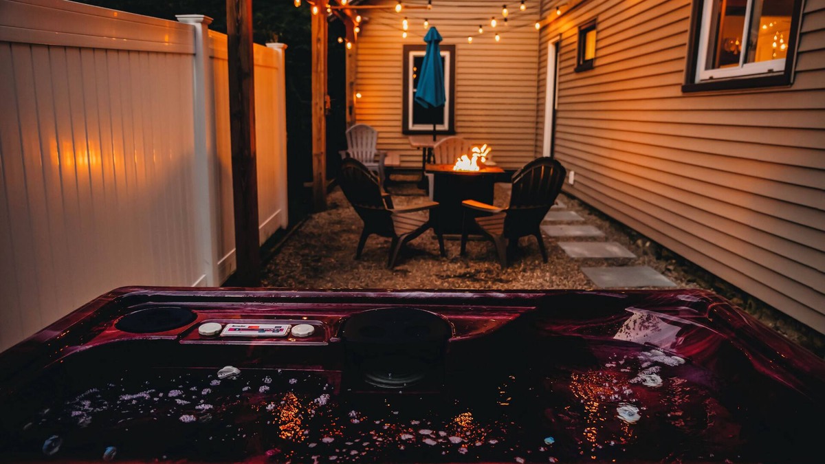 Colrain House | Couples 2 Bedroom Retreat - Hot Tub- Air Hockey -Close to ShelburneFalls