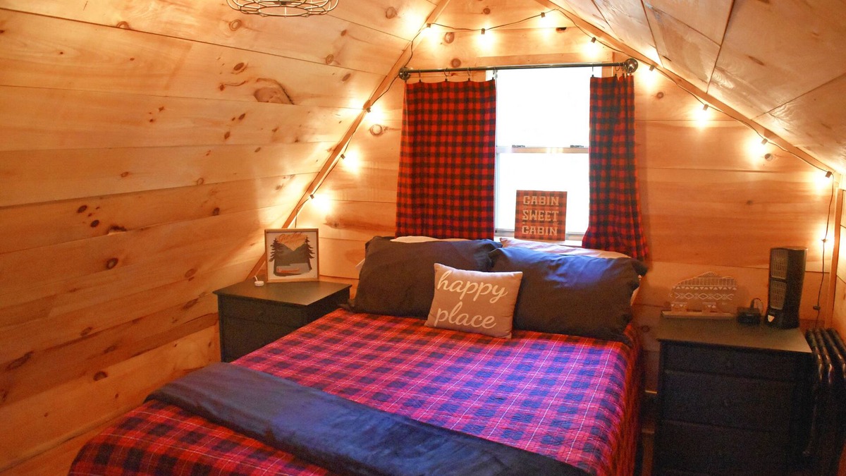 Saint Joe Cabin | Couples' Retreat at Buffalo Bender Cabin - Pet Friendly, 2 mi to Buffalo River