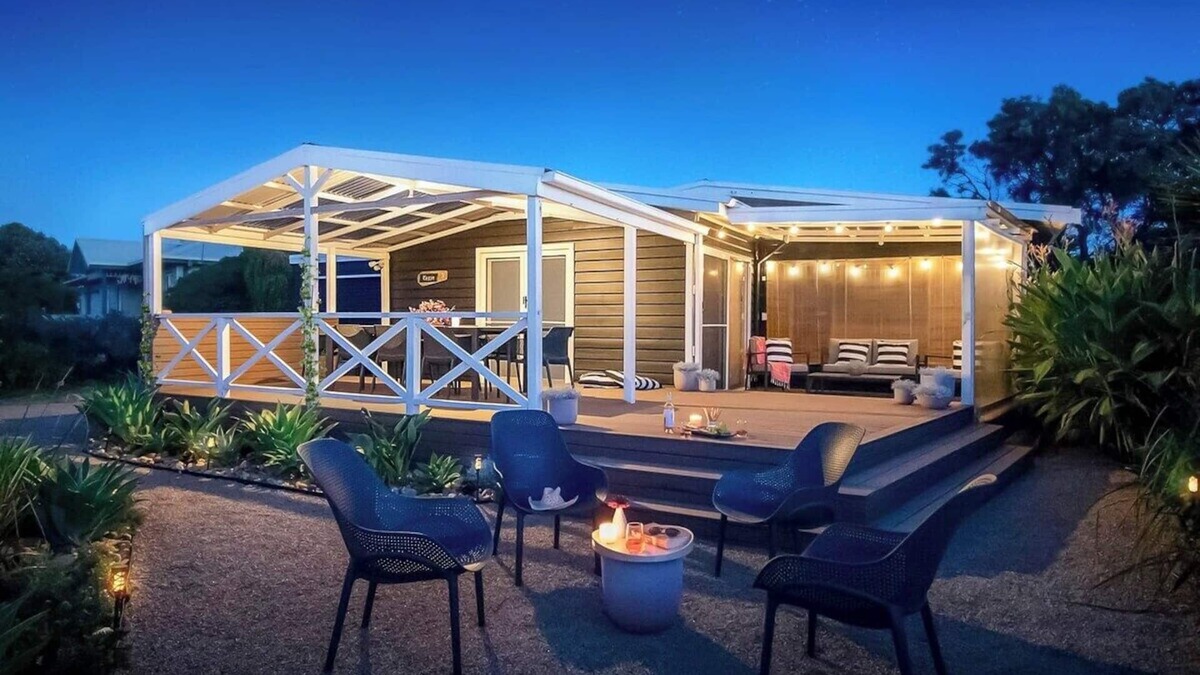 Sunderland Bay House | Couples Retreat with Ocean View