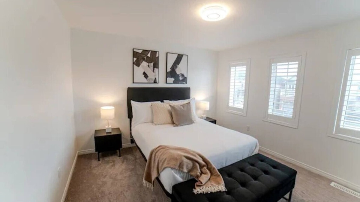Brantford House | Couples Retreat