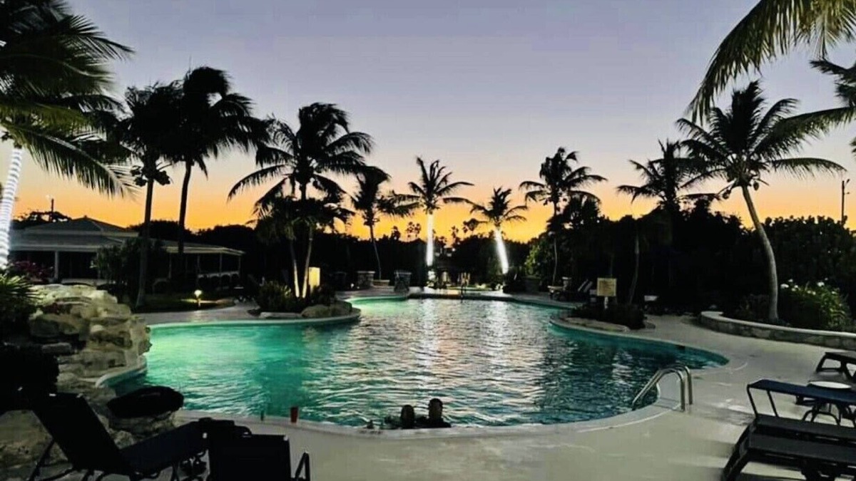Wheeland Settlement Condo | Couple’s Retreat! Condo with ocean views, pool, and hottub!