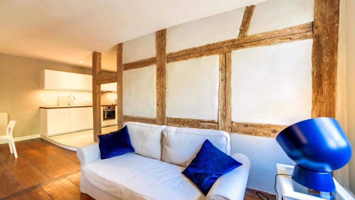 Andlau Apartment | Cour de l'Abbaye Andlau 4 adults 2 kids 2br