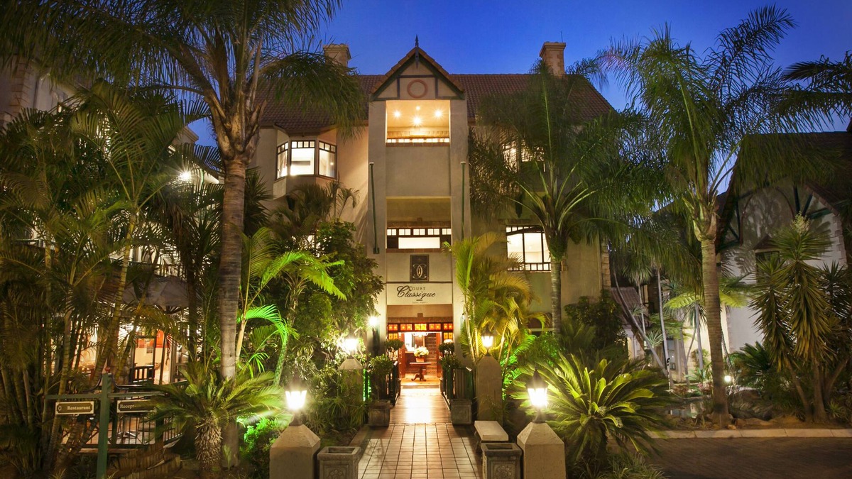 Arcadia Hotel | Court Classique Suite Hotel