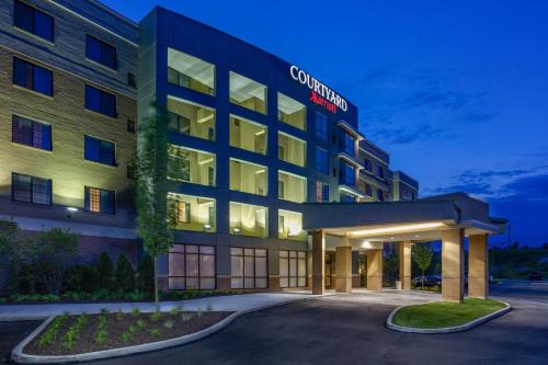 Cranberry Township Hotel | Courtyard by Marriott Pittsburgh North/Cranberry Woods