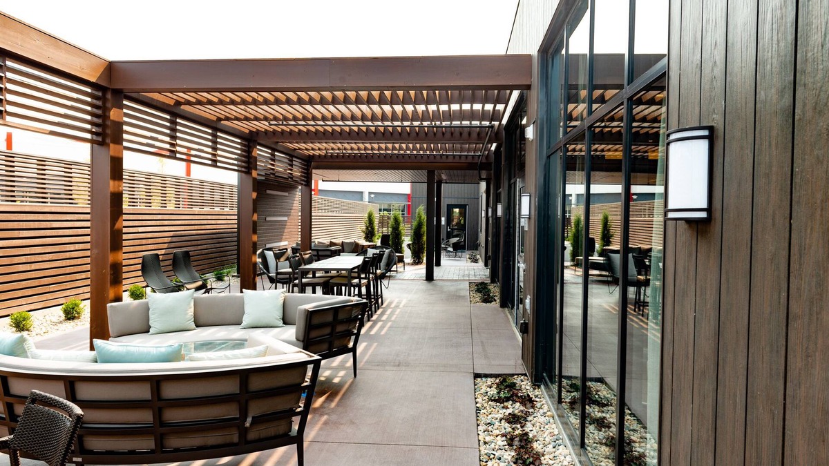 Council Bluffs Hotel | Courtyard by Marriott Omaha East/Council Bluffs, IA