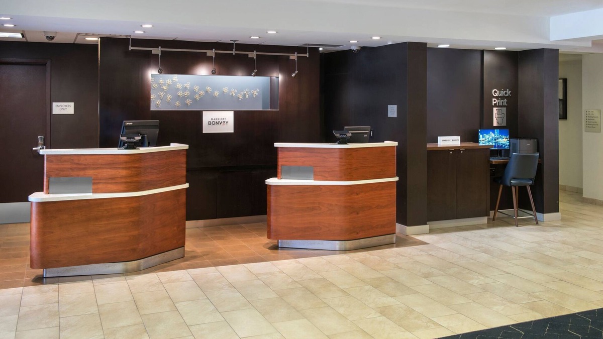 Plymouth Meeting Hotel | Courtyard by Marriott Philadelphia Plymouth Meeting