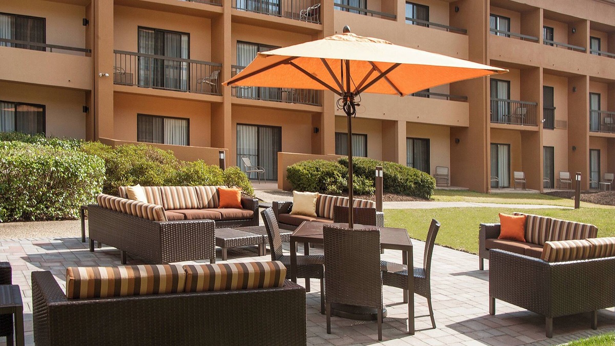 Hunt Valley Hotel | Courtyard by Marriott Baltimore Hunt Valley