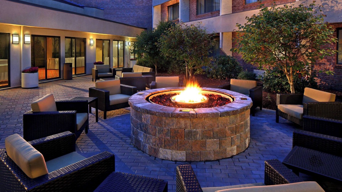 Cromwell Hotel | Courtyard by Marriott Hartford Cromwell