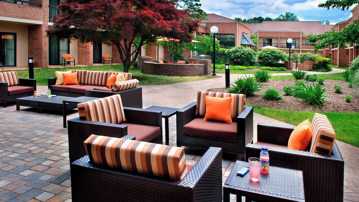 Windsor Hotel | Courtyard By Marriott Hartford/Windsor Airport
