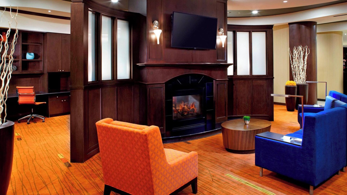 West Homestead Hotel | Courtyard by Marriott Pittsburgh West Homestead/Waterfront