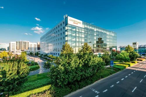 Prague 6 Hotel | Courtyard by Marriott Prague Airport