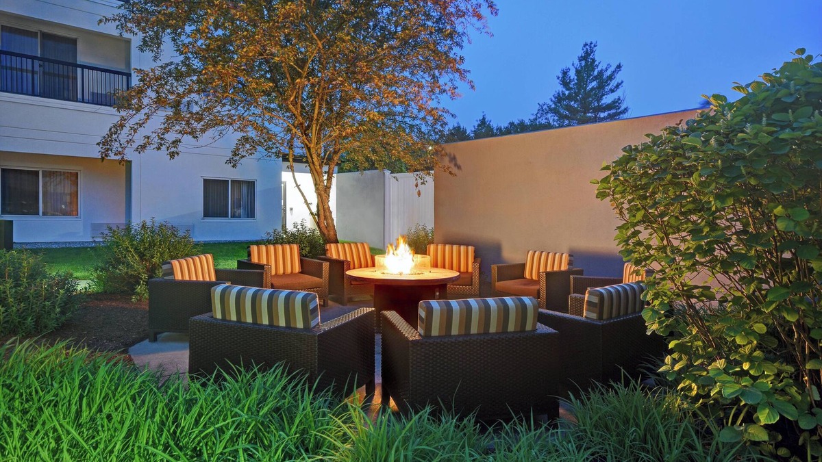 Raynham Hotel | Courtyard by Marriott Raynham