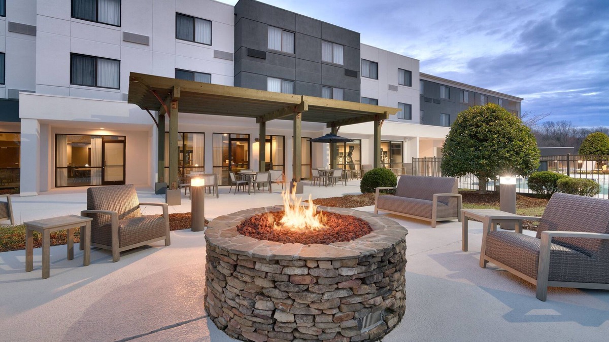 Johnson City Hotel | Courtyard by Marriott Johnson City