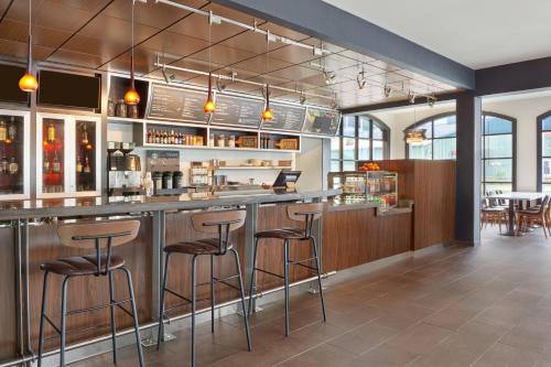 Township of Woolwich Hotel | Courtyard by Marriott Waterloo St. Jacobs