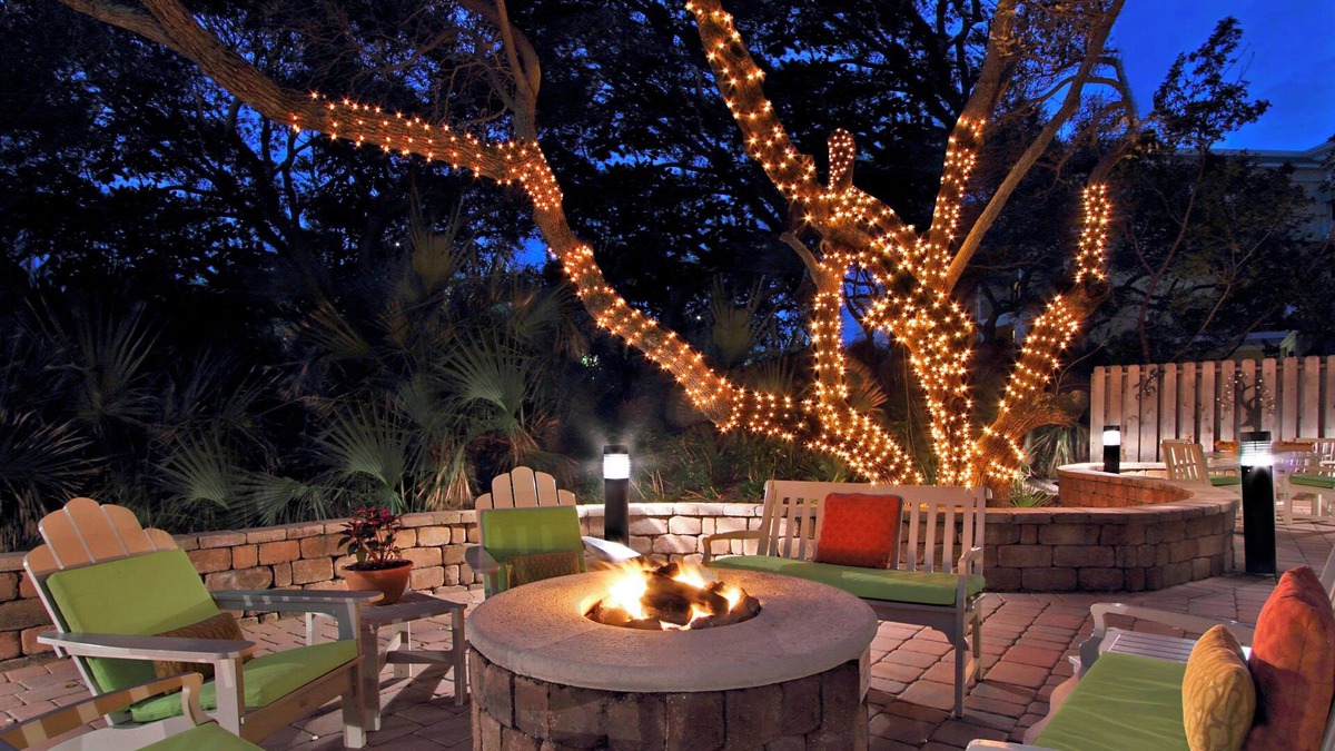 Cocoa Beach Hotel | Courtyard Cocoa Beach Cape Canaveral