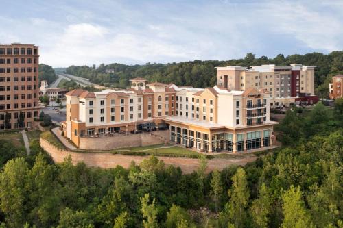 North Kansas City Hotel | Courtyard Kansas City at Briarcliff