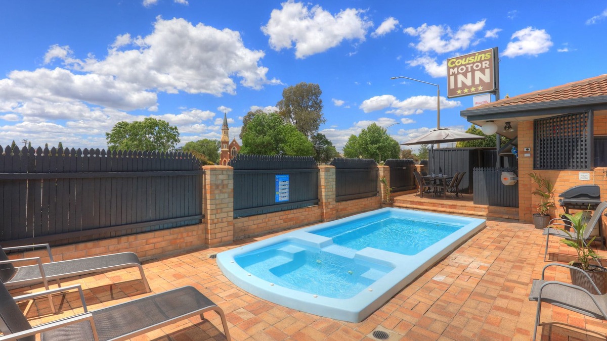 Inverell Hotel | Cousins Motor Inn