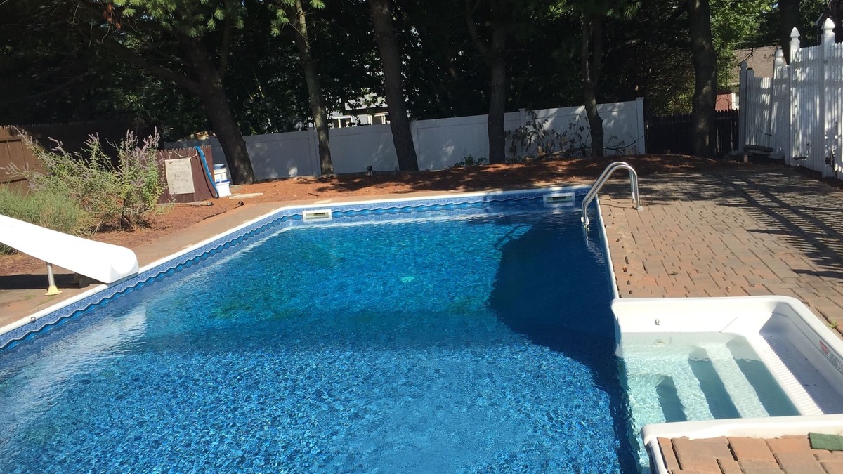 North Bellport House | Covenient Wine Country, Hamptons, Fire Island Ferry & Factory Outlet/Baseball H